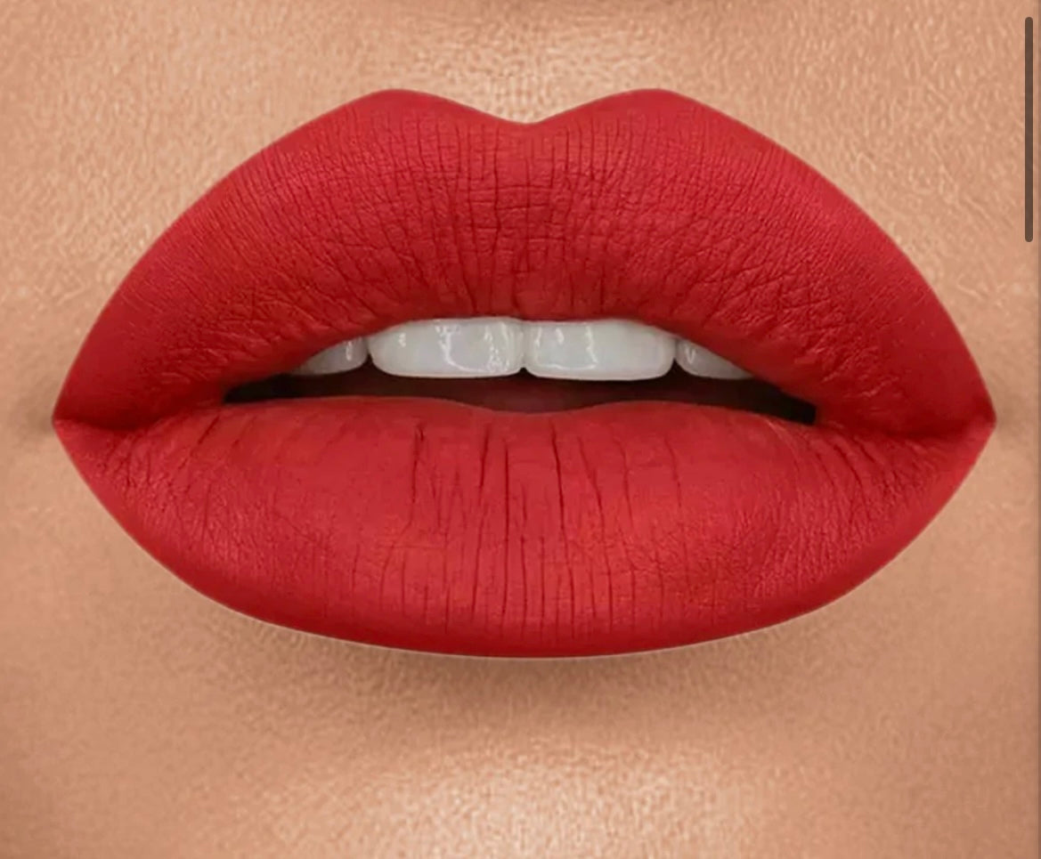 BELLA Lurella Liquid Lipstick